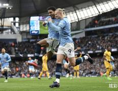 开云体育在线-飒爽英姿！欧洲球员们在赛场上展现出色技艺