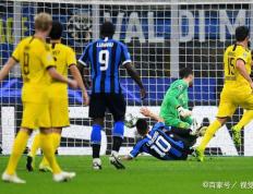 开云下载-哥伦比亚碾压多特蒙德，阿什拉夫点燃赛场的简单介绍