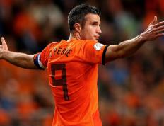 开云APP-橘色烈焰灼烧黄金一代，皮克三次关键封堵奠定胜局