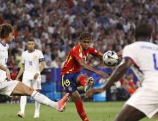 开云体育-欧洲杯预选赛带来精彩足球盛宴，赛况告一段落