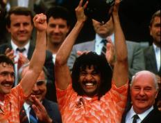 开云体育下载-荷兰田径选手闪耀赛场，晋级次轮