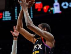 开云官网-勇士主场大胜老鹰，杜兰特砍下30分