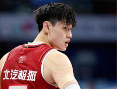 开云体育在线-攻守兼备！重庆力帆队稳居积分榜中游取得胜利