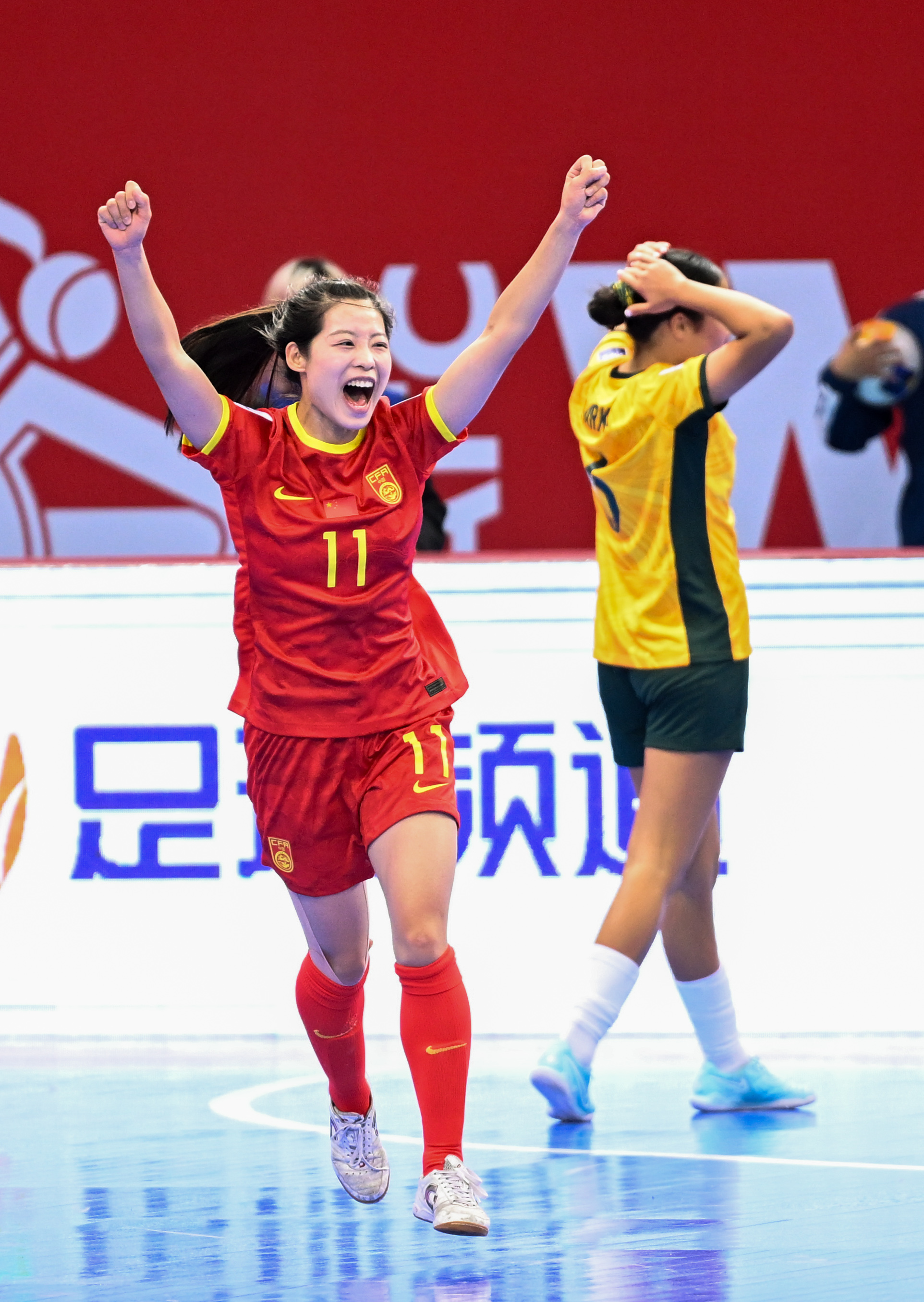 开云体育在线-夺魁赛场，国内女子足球表现耀眼夺目