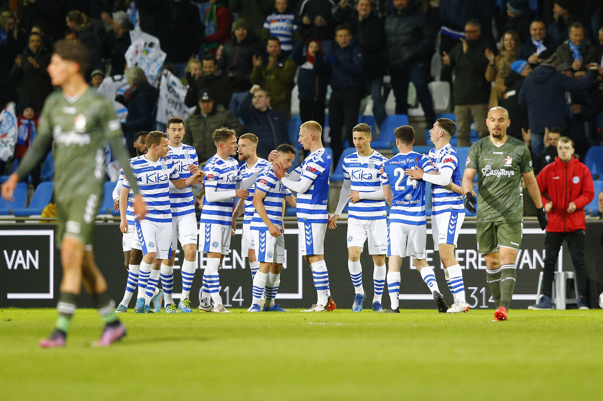 开云体育下载-关于水晶宫胜切尔西,豪取联赛三连胜的信息