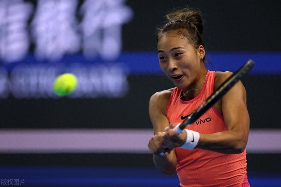 开云体育下载-比分悬殊逆转大戏频现，惊险画面引人入胜