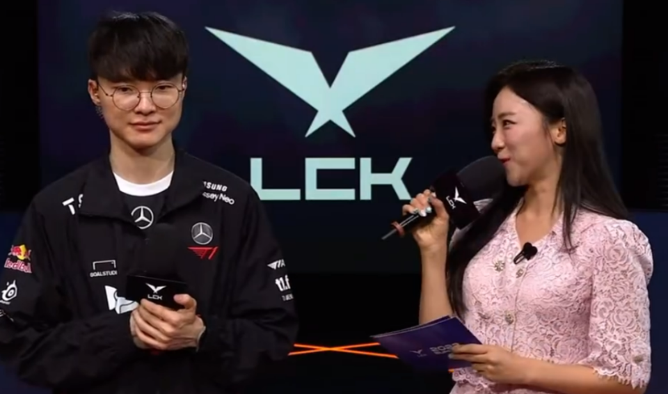 开云体育app-FPX险胜BRO，Clid拿下关键大龙宿敌对决小组赛，让粉丝疯狂欢呼