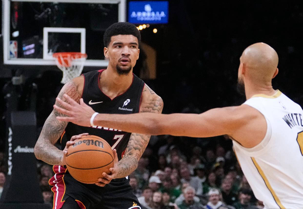 开云体育中国-鹈鹕力克凯尔特人,浓眉哥点燃赛场的简单介绍